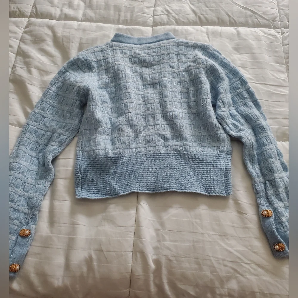 Sweaters - Picture 3 of 5